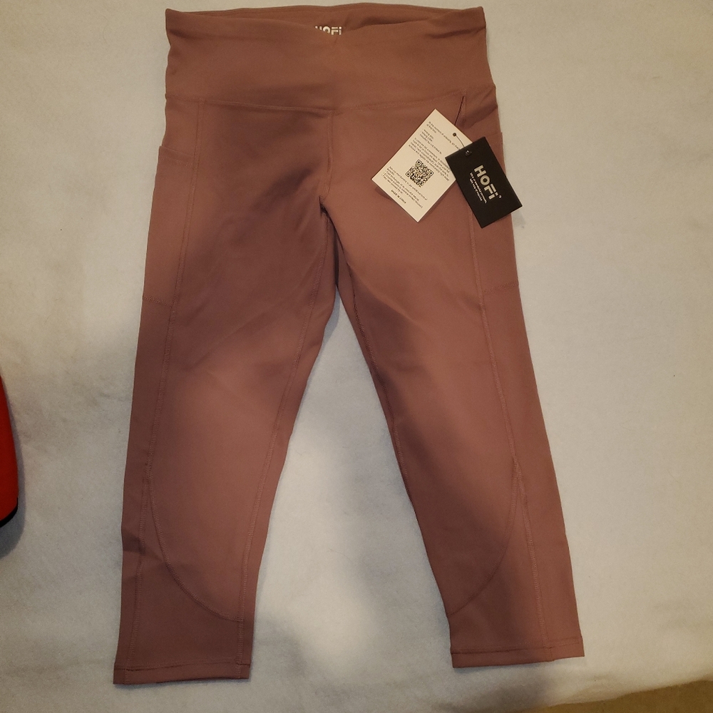 Athletic Capri's, mauve, large